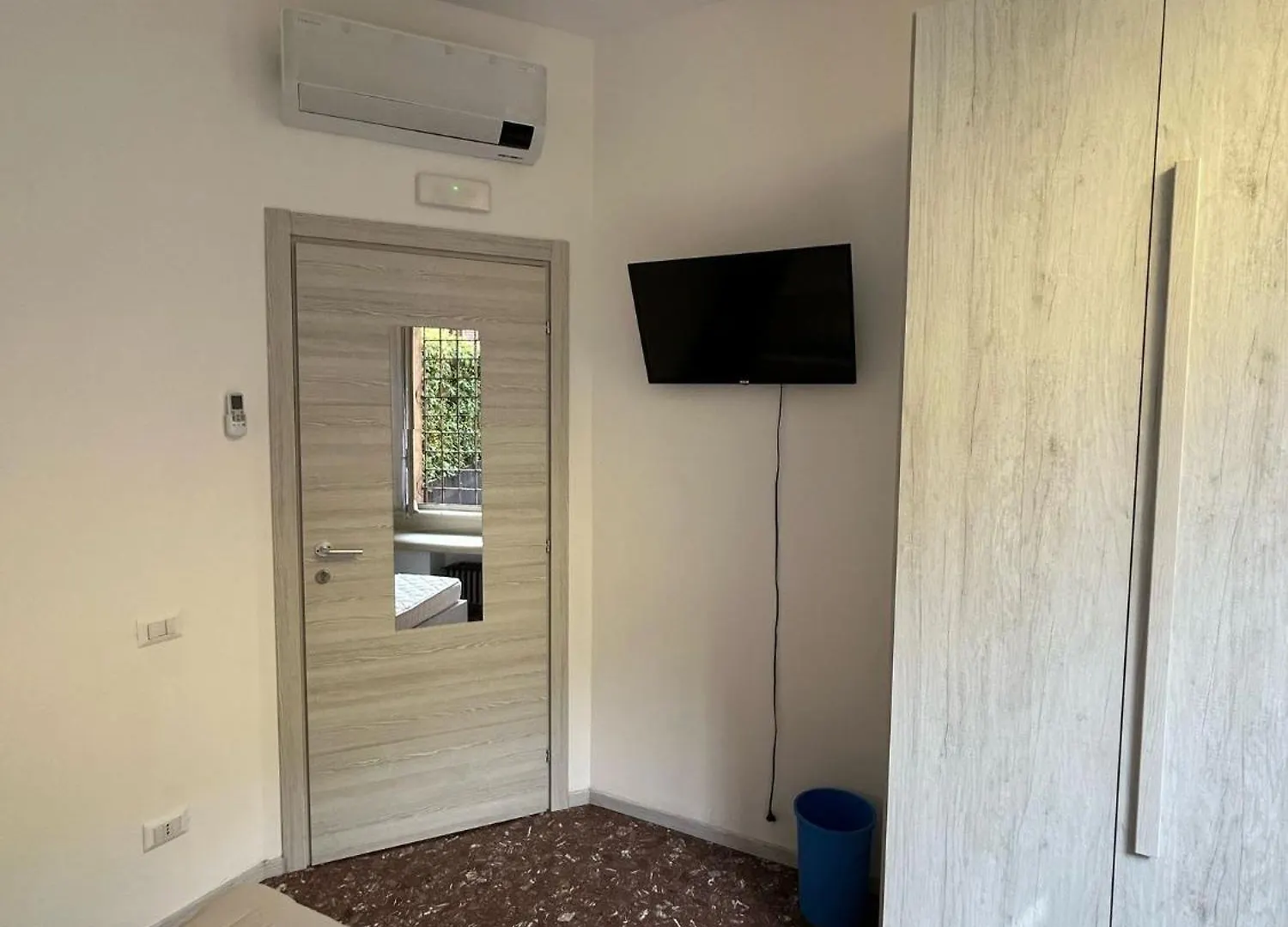 Affittacamere Hotel L'Affaire Du Collier Bergamo